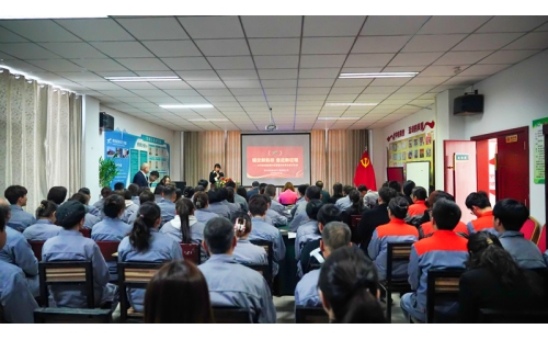 乘風破浪啟新程，誓言鏗鏘擔使命 —— 銀川伊百盛管理層履職宣誓暨目標責任簽訂儀式圓滿舉行